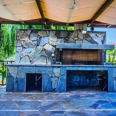 Seaside With Private Football Pitch Tatil Evi *