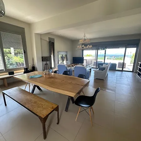 Seaside With Private Football Pitch Tatil Evi *